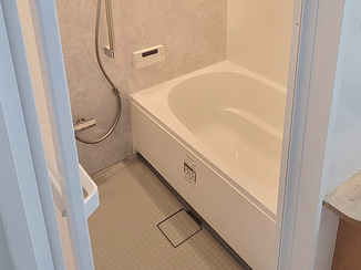 バスルームリフォーム 見た目も機能も両立したバスルーム