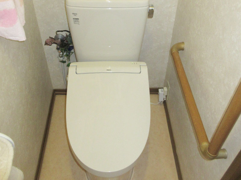 トイレリフォーム 水漏れを解消した、長く安心して使えるトイレ