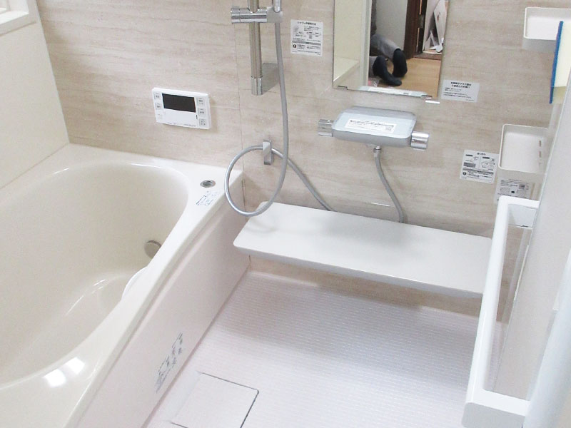 バスルームリフォーム 冬場も快適に入浴できる、あたたかいバスルーム